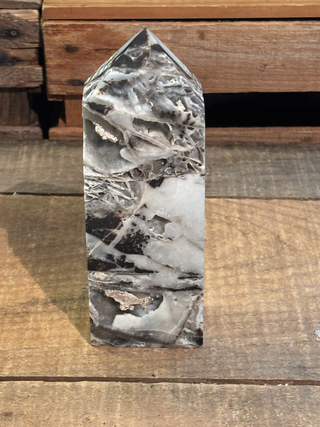 Collector Druzy Agate Tower – 7”