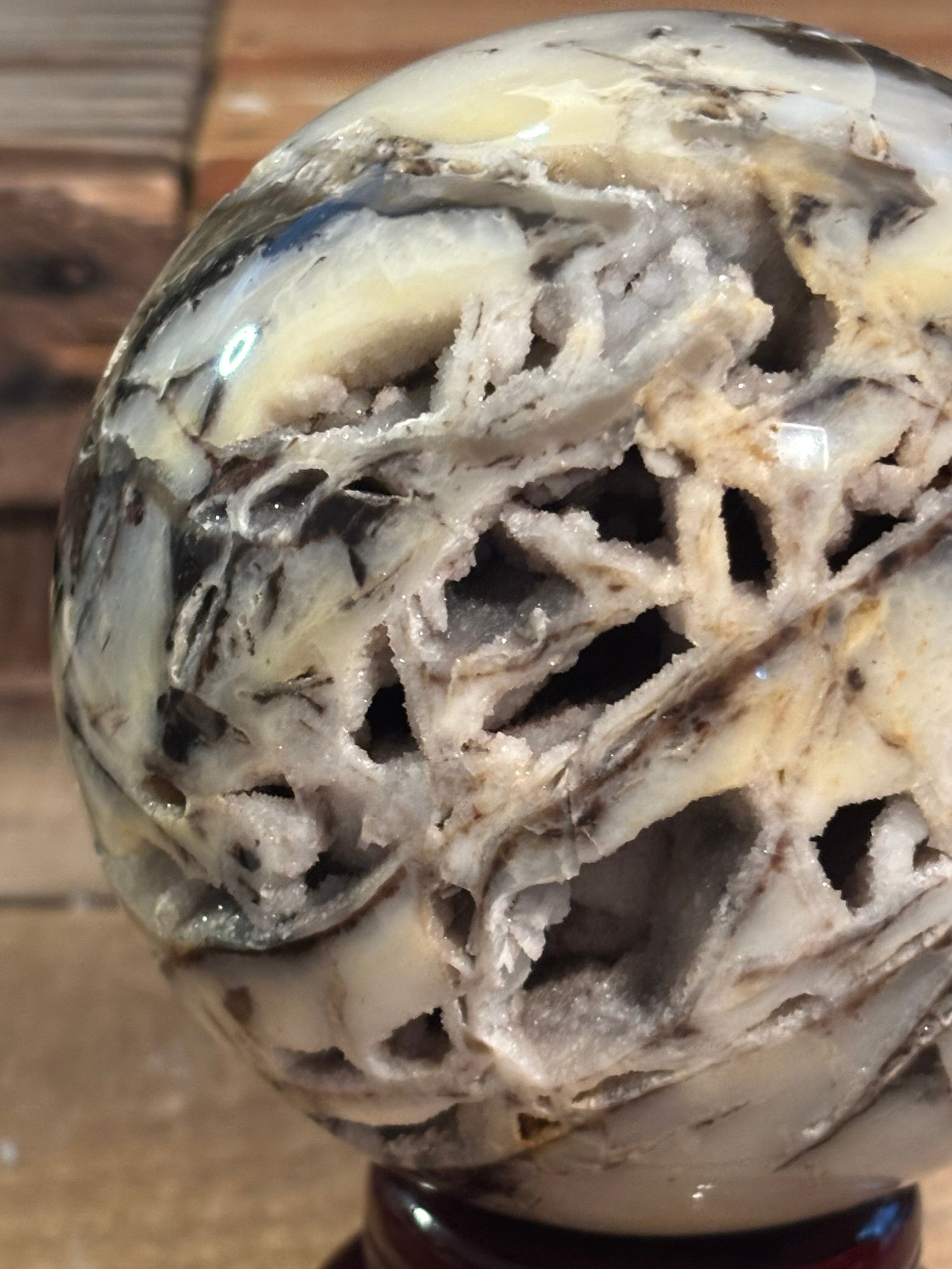 Collector Druzy Agate Sphere – 2.2 lbs